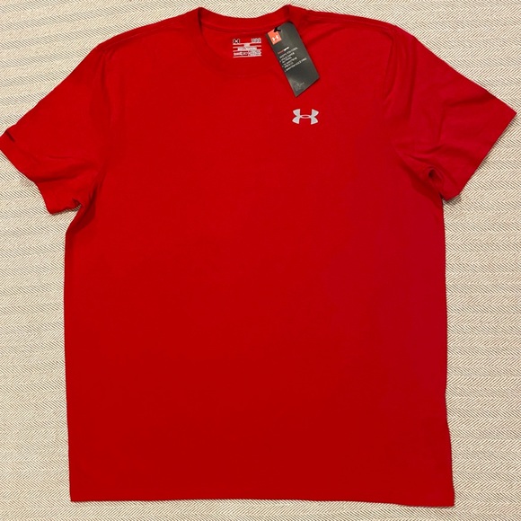 under armour loose fit short sleeve